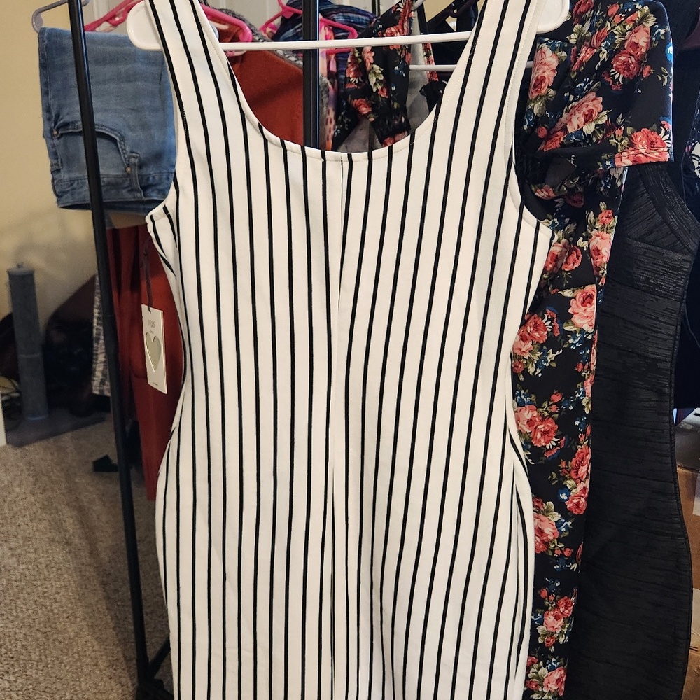 Xl women’s tight fitting dress